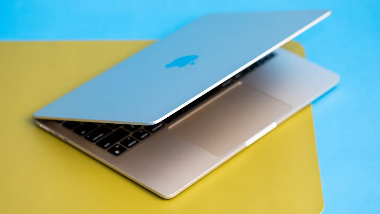 MacBook Air M4 Croma Black Friday Sale